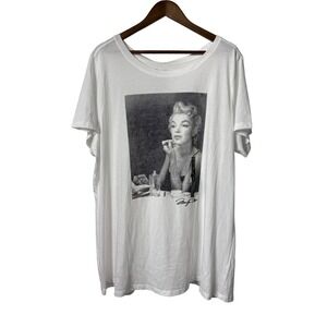 NWT Torrid Women 3X Marilyn Monroe White Short Sleeve Crew Neck Graphic T-Shirt
